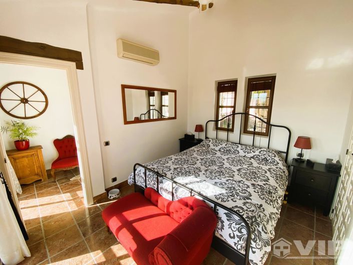 Image No.19-3 Bed Villa for sale