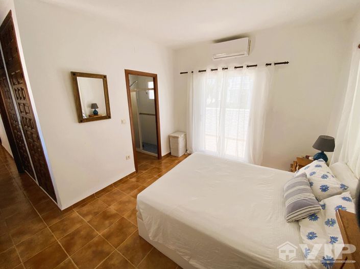 Image No.18-3 Bed Villa for sale