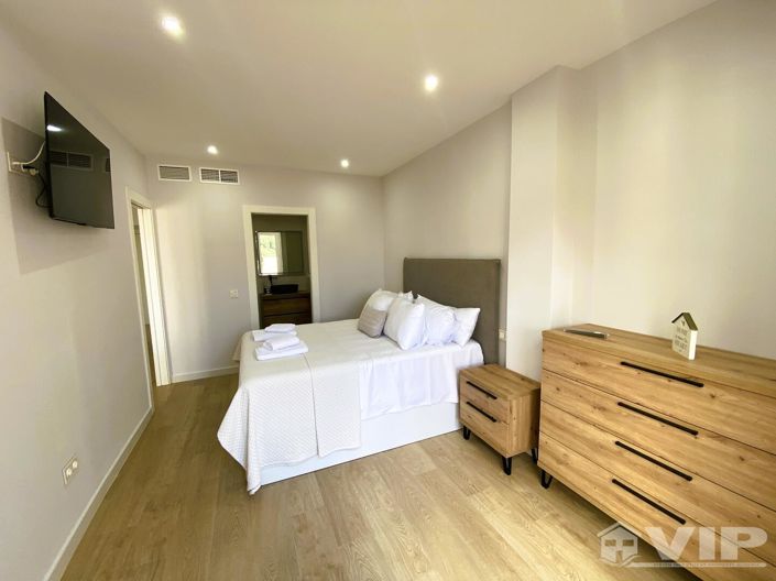 Image No.20-2 Bed Apartment for sale