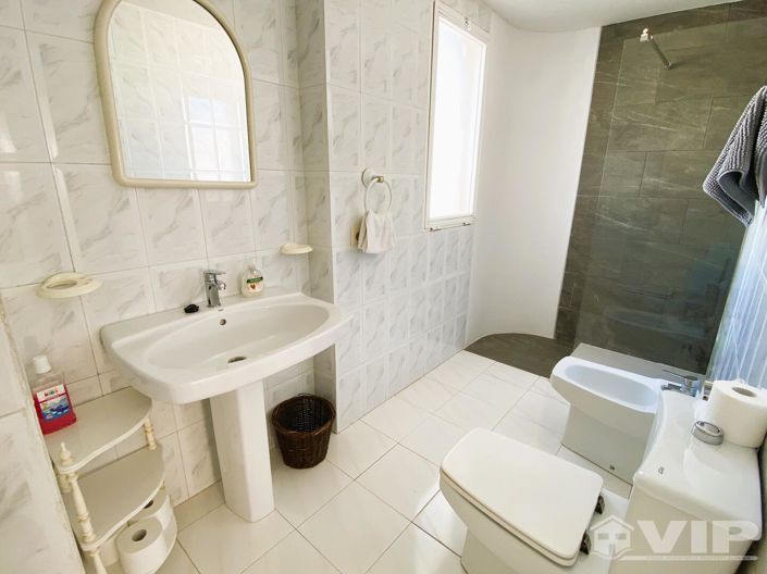 Image No.16-3 Bed Townhouse for sale