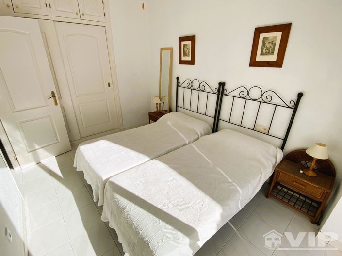 Image No.21-3 Bed Townhouse for sale