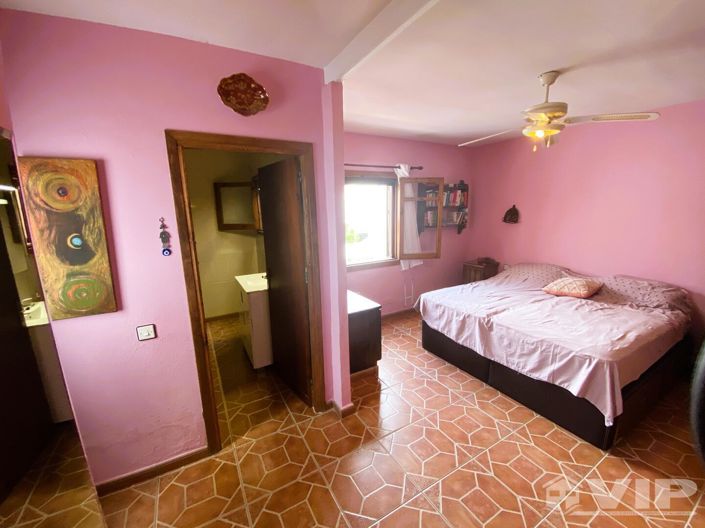 Image No.20-3 Bed Villa for sale