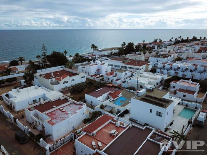 Image No.3-3 Bed Villa for sale