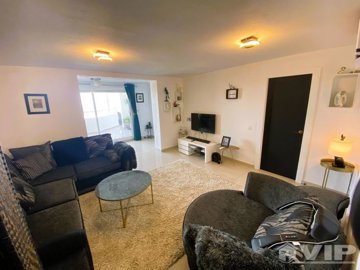 vip8200-victoria-buildings-47992990