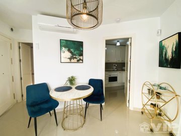 vip8201-victoria-buildings-60129047