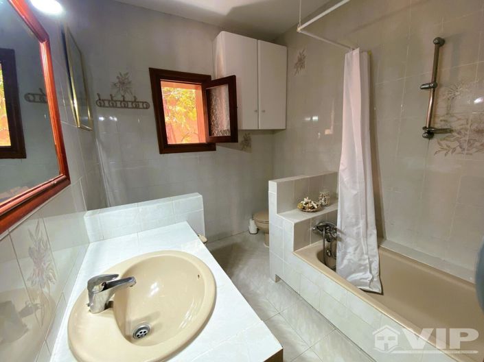 Image No.17-3 Bed Villa for sale