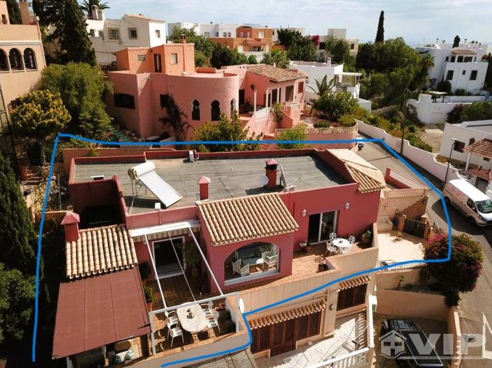 Image No.2-3 Bed Villa for sale