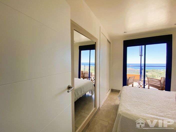 Image No.20-3 Bed Apartment for sale
