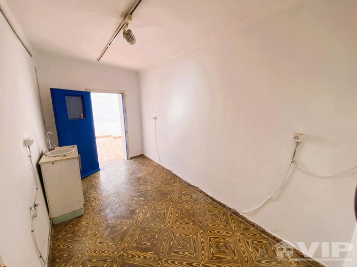 Image No.16-3 Bed Townhouse for sale