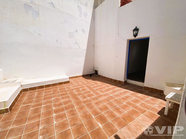 Image No.19-3 Bed Townhouse for sale