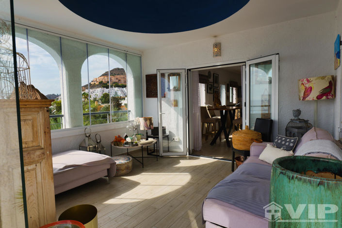 Image No.2-4 Bed Villa for sale