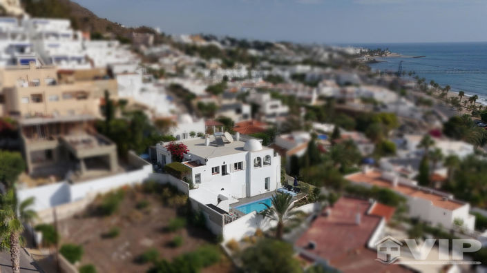 Image No.3-4 Bed Villa for sale