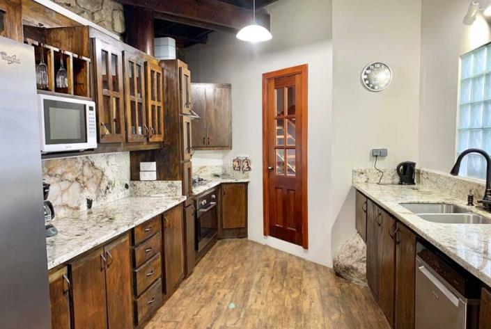 Image No.10-3 Bed Villa for sale