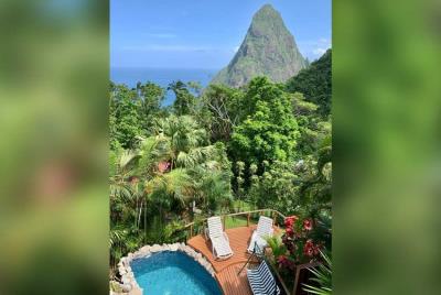 St-Lucia-Homes-Maison-des-Etoiles-Pool-Piton-850x570