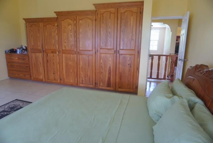 Image No.27-4 Bed House for sale