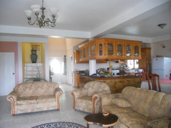 Image No.16-4 Bed House for sale