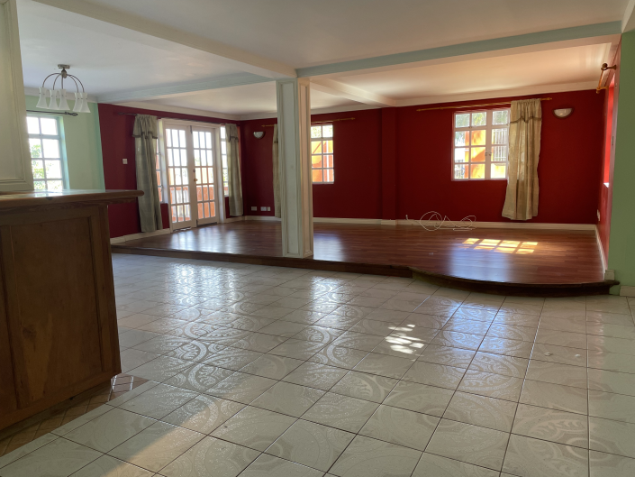 Image No.2-Maison de 5 chambres à vendre à Castries