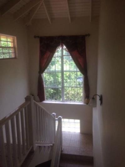 Image No.17-4 Bed House for sale