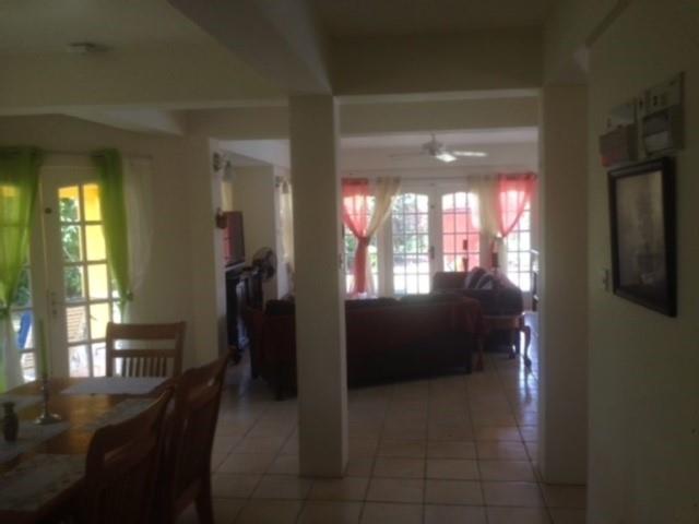 Image No.18-4 Bed House for sale