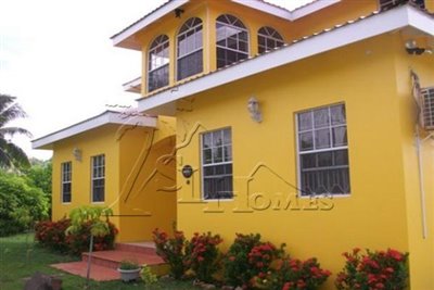 4 Bed House for sale