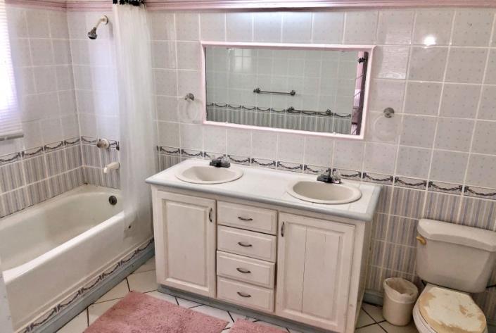 Image No.12-3 Bed Villa for sale