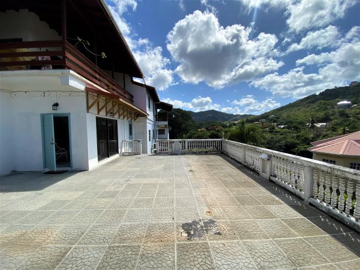 Image No.7-6 Bed House for sale