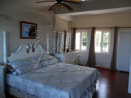 Image No.7-5 Bed House for sale