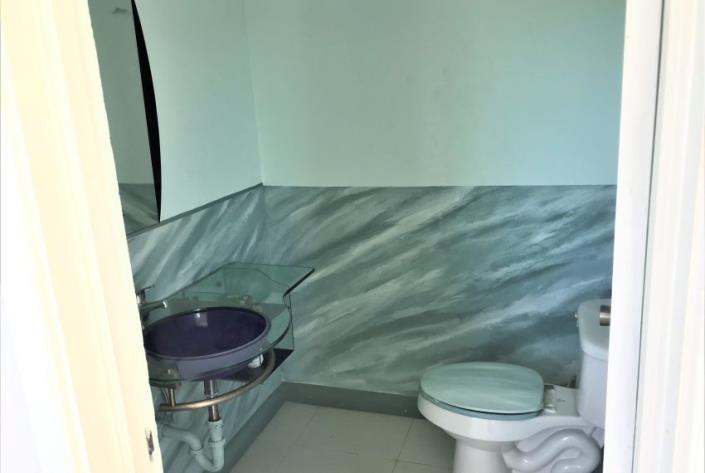 Image No.10-3 Bed House for sale