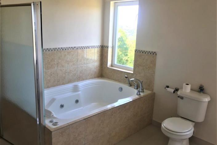 Image No.12-3 Bed House for sale