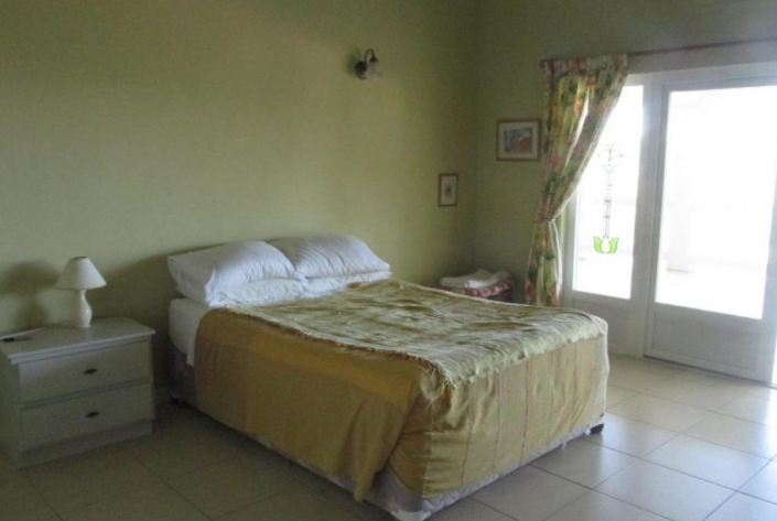 Image No.12-8 Bed House for sale