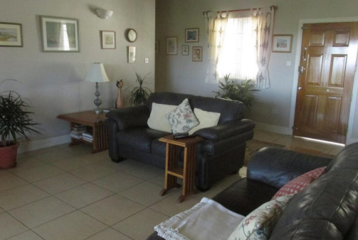 Image No.10-8 Bed House for sale