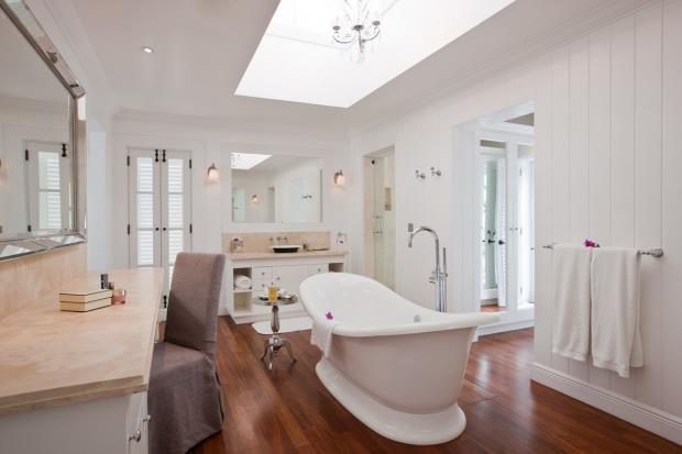 Image No.8-6 Bed Villa for sale