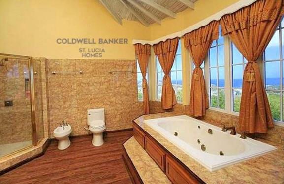 Image No.9-Villa de 7 chambres à vendre à Gros Islet