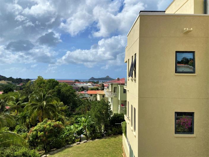 Image No.2-Villa / Détaché de 6 chambres à vendre à Rodney Heights