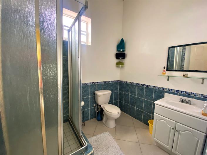 Image No.11-Villa / Détaché de 6 chambres à vendre à Rodney Heights