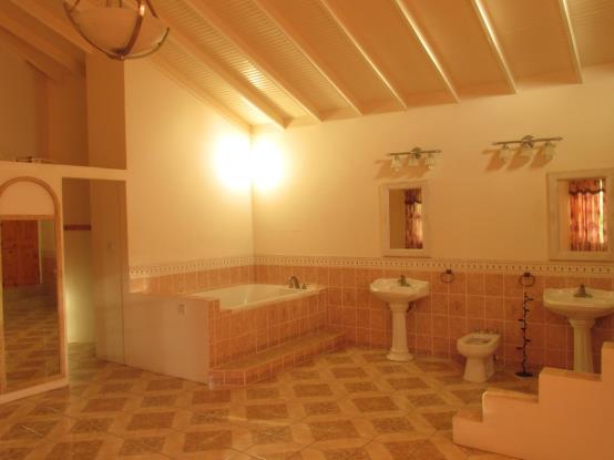 Image No.4-Maison de 4 chambres à vendre à Cap Estate