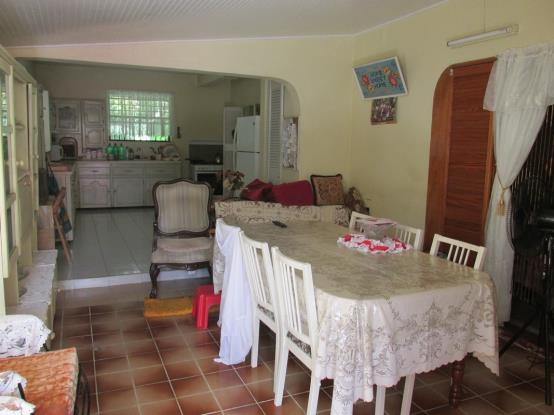 Image No.8-5 Bed House for sale