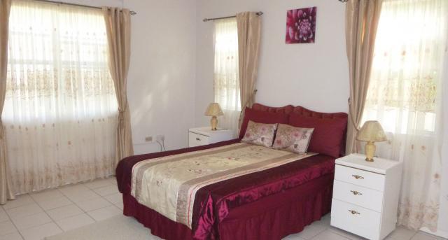 Image No.12-3 Bed House for sale