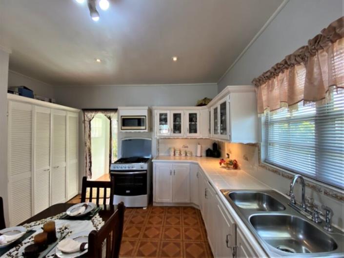 Image No.3-Maison / Villa de 3 chambres à vendre à Cap Estate