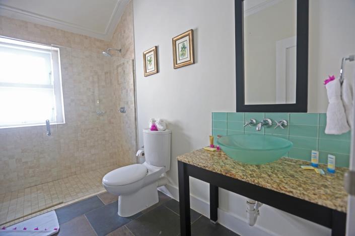 Image No.6-Maison / Villa de 2 chambres à vendre à Marigot Bay