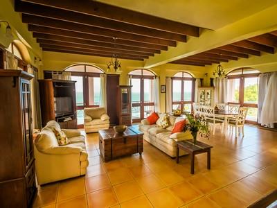 Image No.10-Maison / Villa de 5 chambres à vendre à Cap Estate