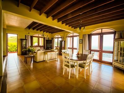 Image No.5-Maison / Villa de 5 chambres à vendre à Cap Estate