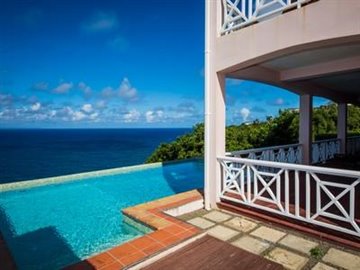 Maison / Villa de 5 chambres à vendre à Cap Estate