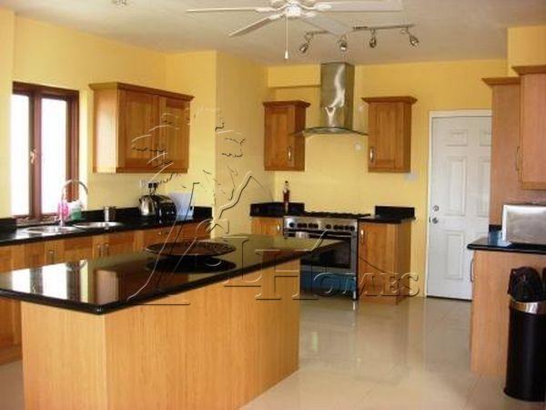 Image No.3-Maison / Villa de 4 chambres à vendre à Rodney Heights