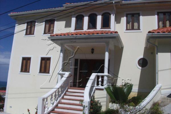 Image No.2-Maison / Villa de 4 chambres à vendre à Rodney Heights