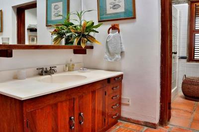 St-Lucia-Homes---ALR-009---Les-Chaudieres-Villa---Bathroom