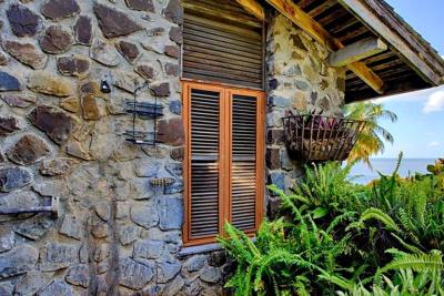 St-Lucia-Homes---ALR-009---Les-Chaudieres-Villa---Side-home