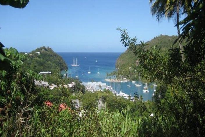 Image No.8-Appartement de 2 chambres à vendre à Marigot Bay