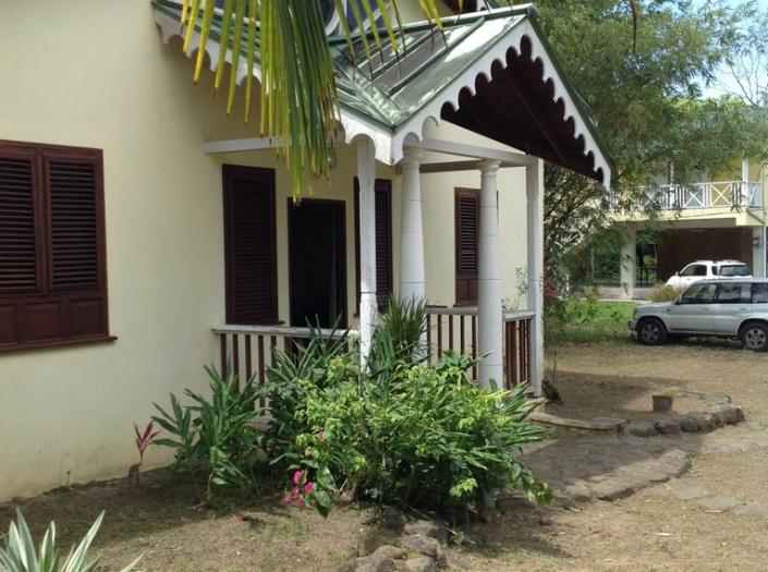 Image No.3-Maison de 2 chambres à vendre à Soufrière