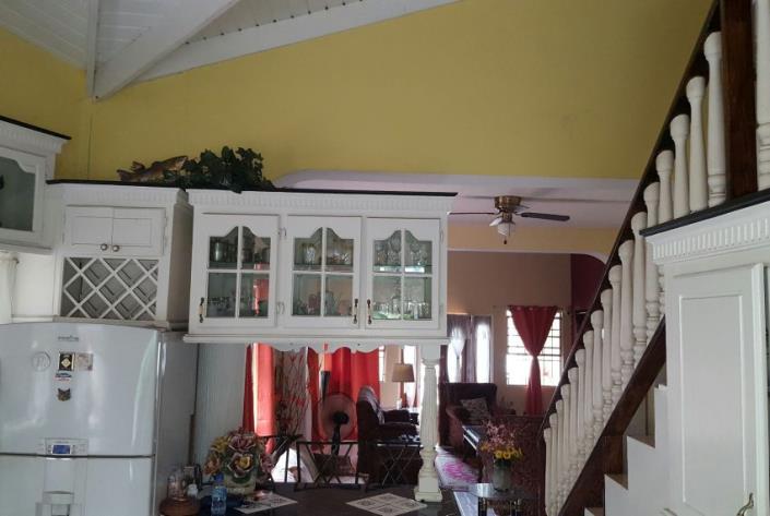 Image No.6-9 Bed House for sale